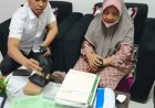 Tersangka Korupsi Pokir Lobar Dewi Dahliana Dipasangi Gelang Pelacak